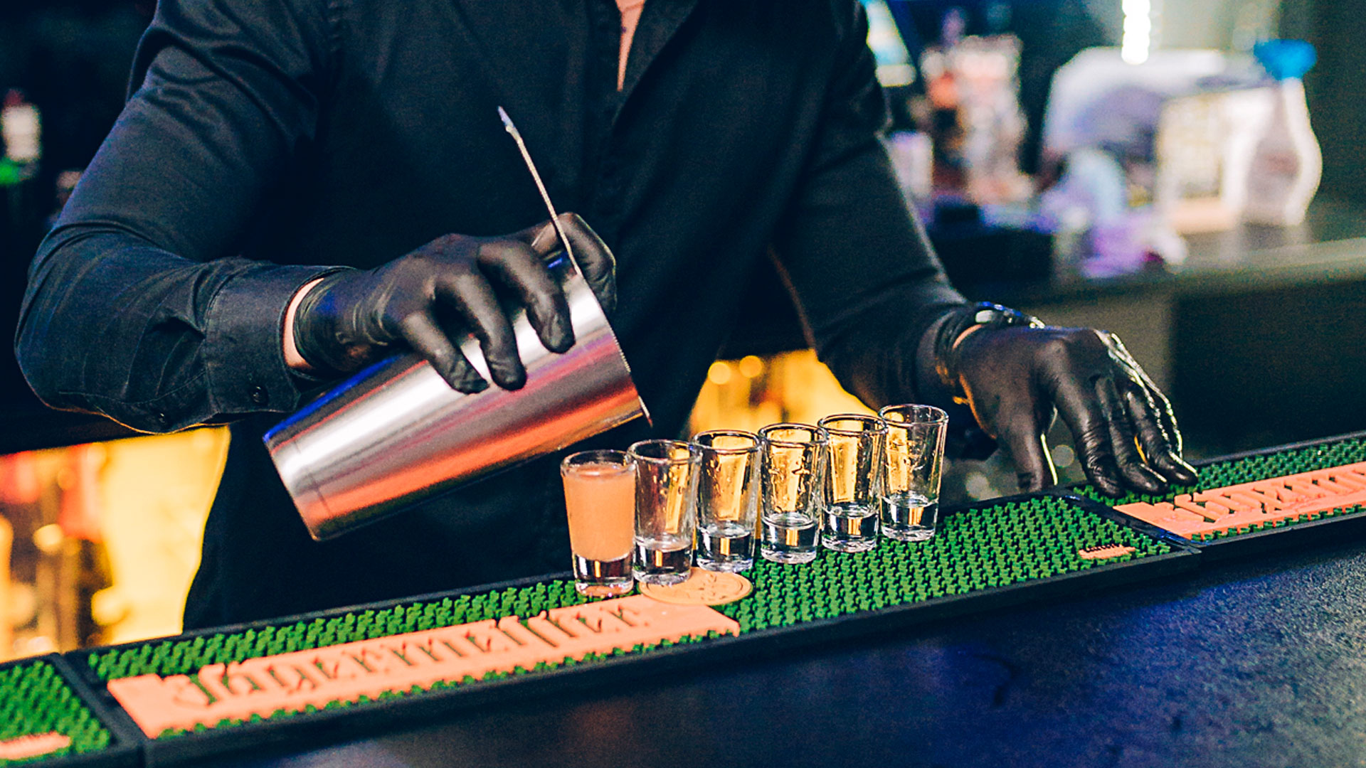Doświadczony zespół Sky Club